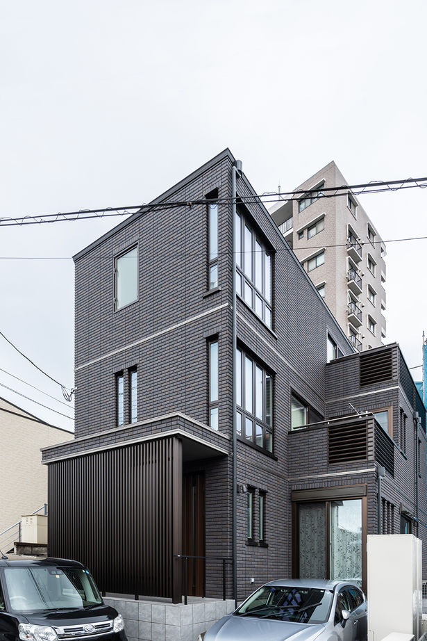 セキスイハイム 【延床48.2坪/両親+夫婦】約36坪の土地に建つ、明るくあたたかな３階建て完全分離二世帯の住まいの建築実例画像8