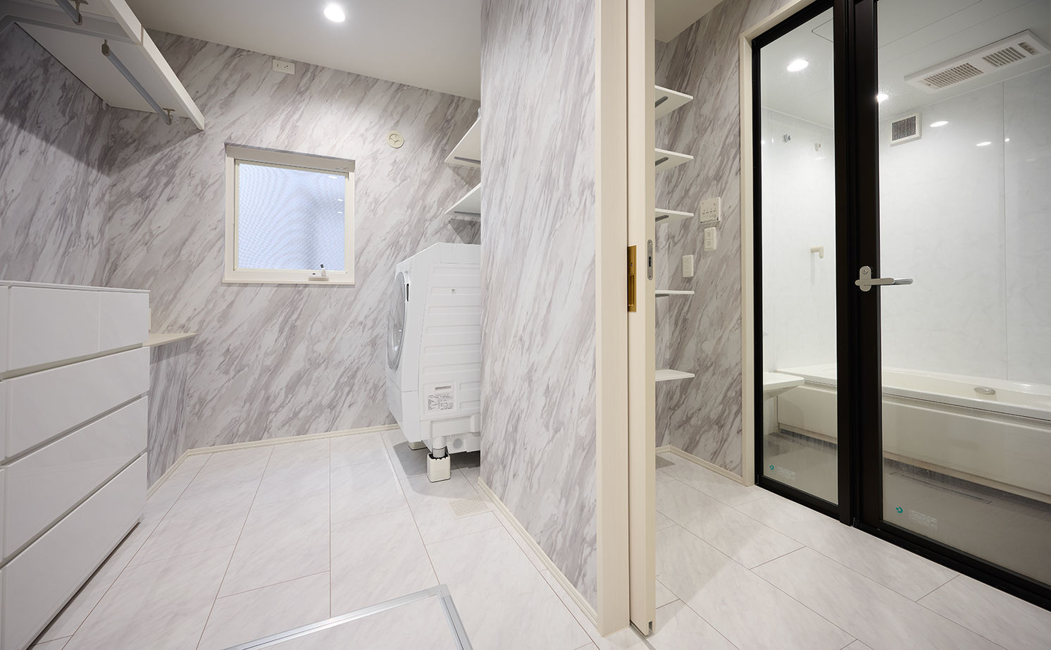 セキスイハイム 【敷地21.6坪/３階建て/夫婦】工夫とこだわりを詰め込み、広々と心地よく暮らす。狭小土地に建つ都市型住宅の建築実例画像7