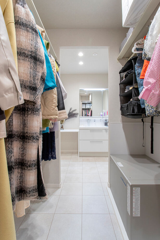 セキスイハイム 【30.5坪/夫婦+子ども2人】大開口の広いLDKや回遊動線、大型収納など、家族を第一に想い設計した平屋住宅の建築実例画像9