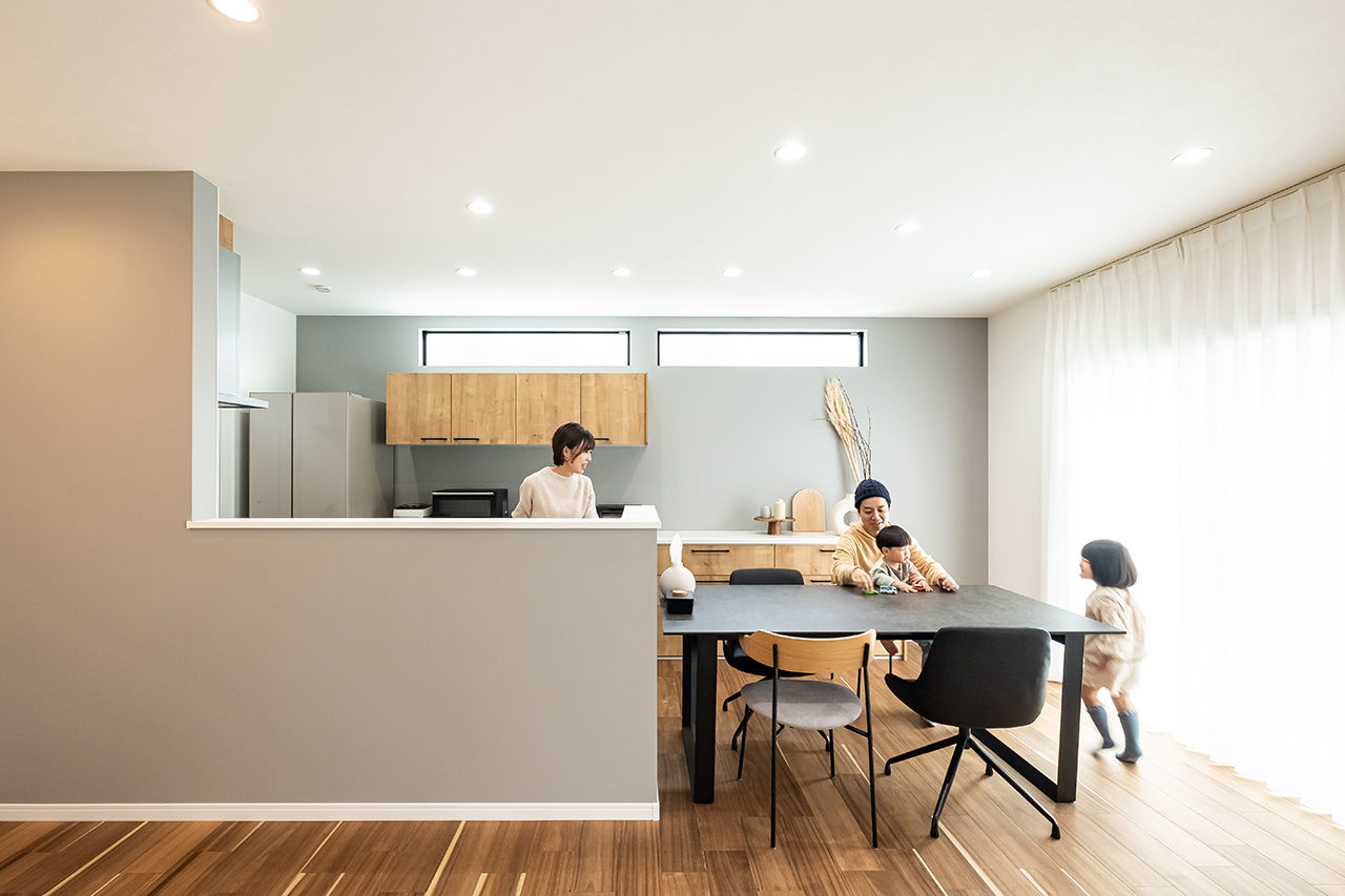 ぽっくハウス 【沼津市｜長期優良住宅｜自然素材】木の温かみに包まれるナチュラルな家で、子育ても趣味も満喫の建築実例画像2