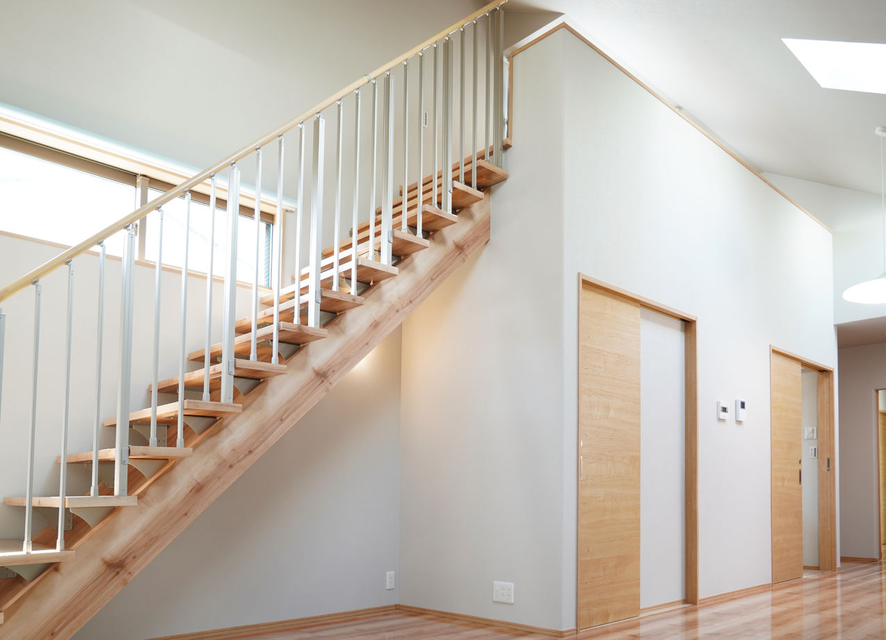 千里殖産 グレーの外観でまとまったスタイリッシュモダンハウスの建築実例画像5