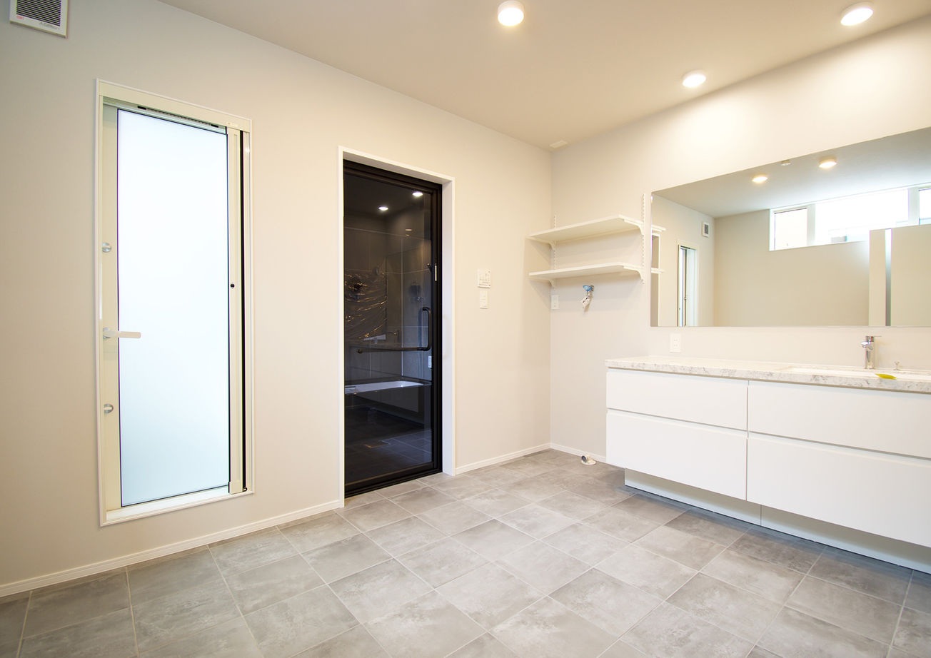 マコトホーム 【栗東/2000万円台/30坪台/土地探し】外からの視線は遮りながら、中庭から光や風を取り込む開放感のある家の建築実例画像6