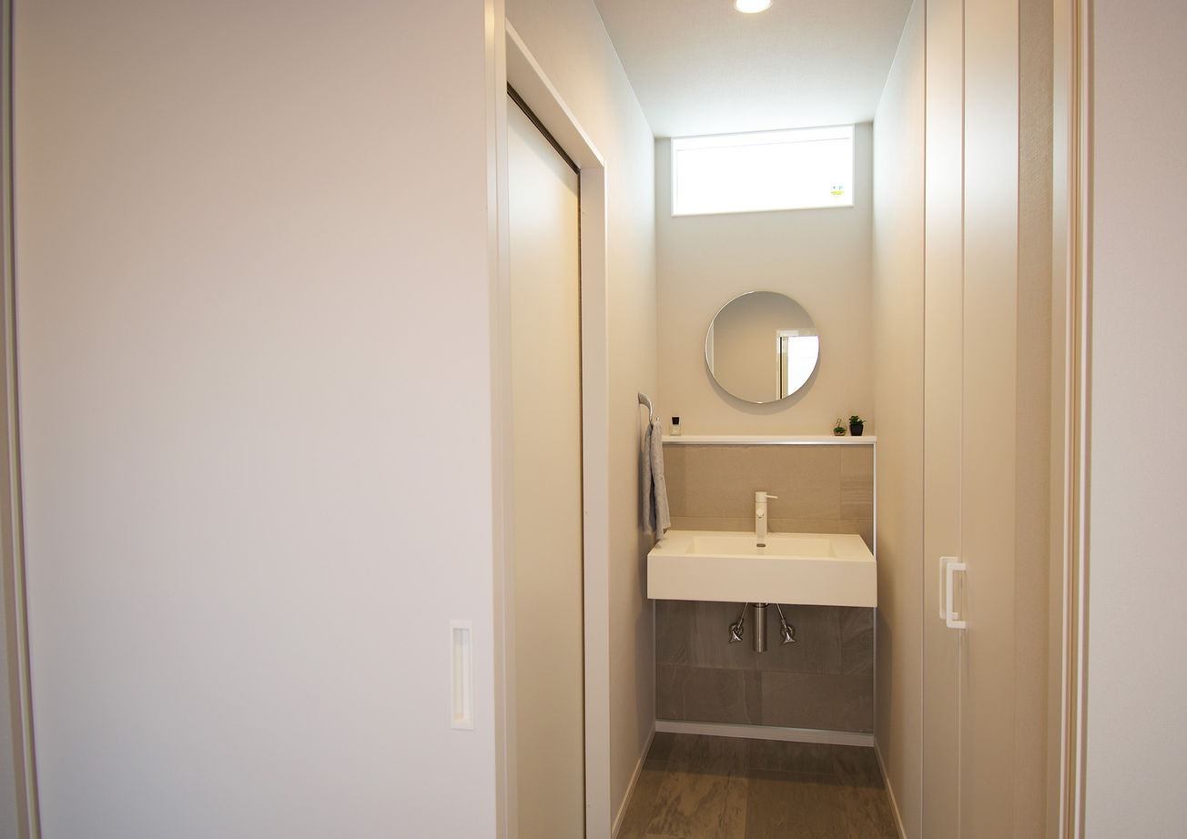 マコトホーム 【栗東/2000万円台/30坪台/土地探し】外からの視線は遮りながら、中庭から光や風を取り込む開放感のある家の建築実例画像7