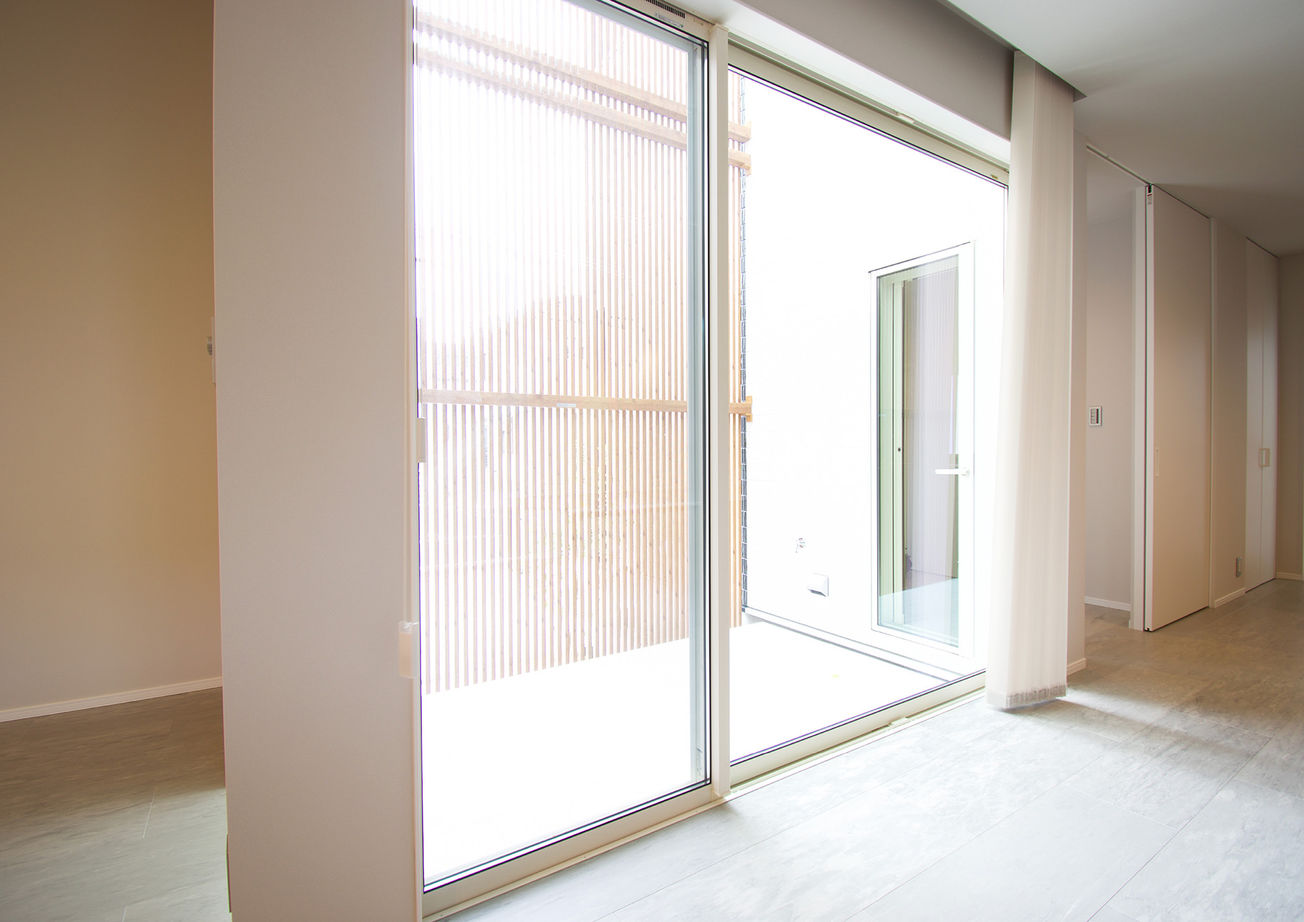 マコトホーム 【栗東/2000万円台/30坪台/土地探し】外からの視線は遮りながら、中庭から光や風を取り込む開放感のある家の建築実例画像9