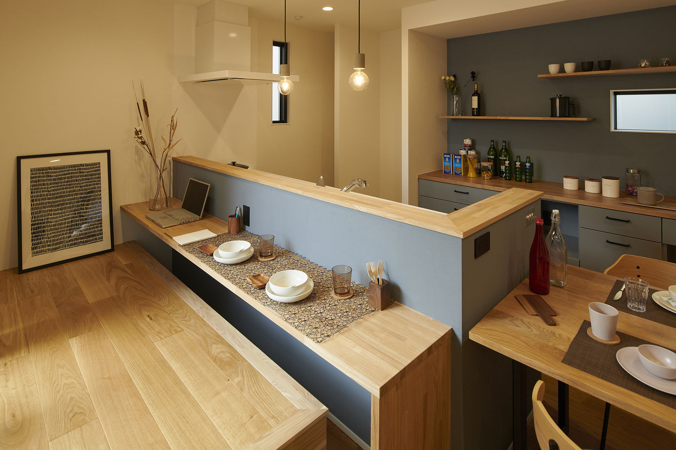 マコトホーム 【大津/2000万円台/30坪台/土地探し】広々リビングに人が集う。家族構成に応じて自由に部屋数を増やせる家の建築実例画像2