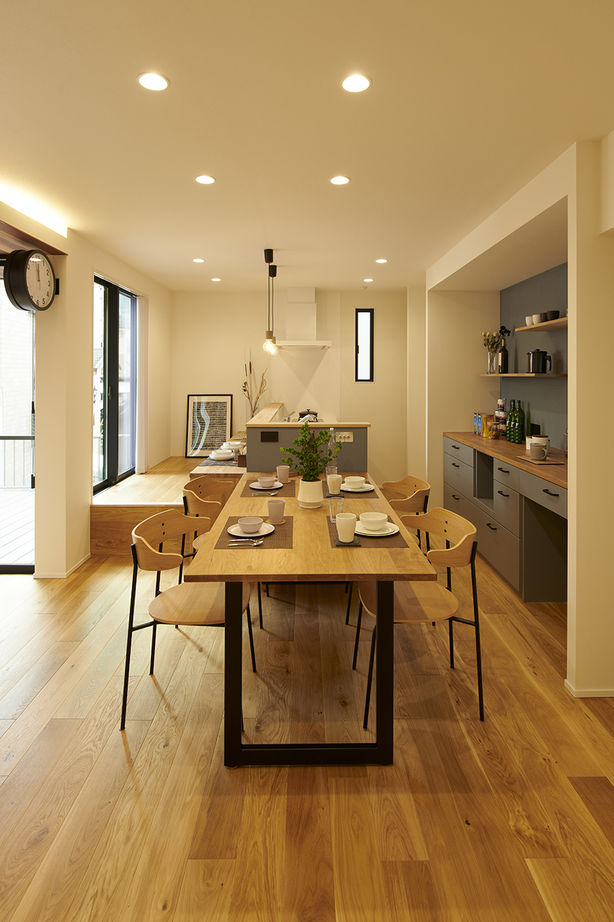 マコトホーム 【大津/2000万円台/30坪台/土地探し】広々リビングに人が集う。家族構成に応じて自由に部屋数を増やせる家の建築実例画像4