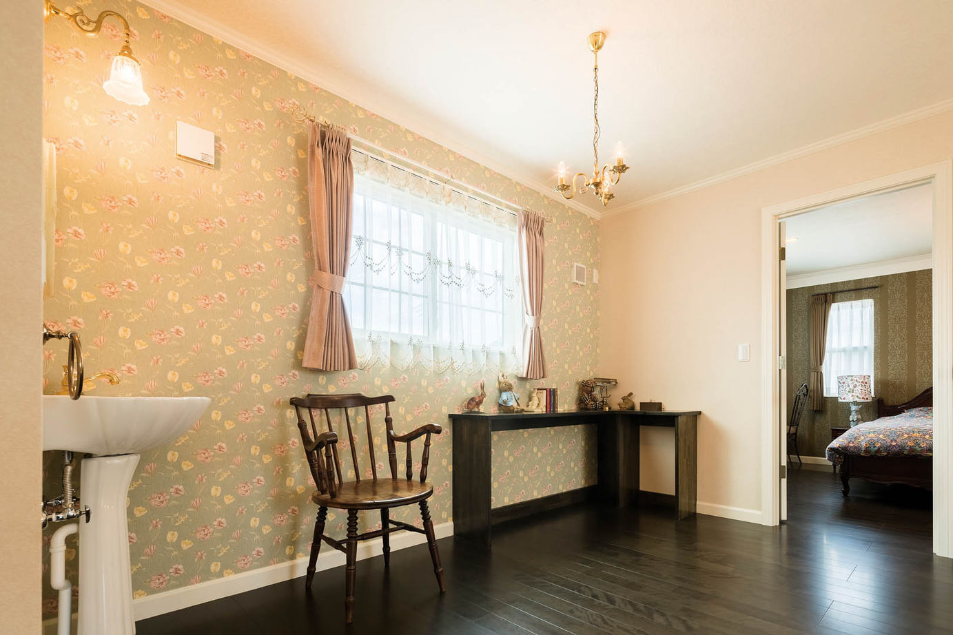 ロビンスジャパン 【2000万円台/44.6坪/レンガ/ジョージアン/間取り図公開】アンティークが似合うレンガの家の建築実例画像7