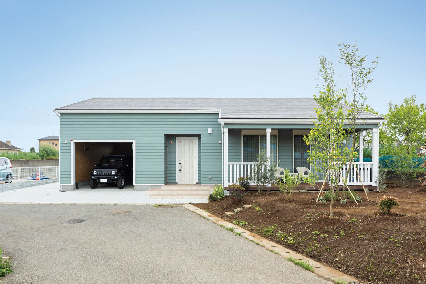 ロビンスジャパン 【2200万円/34.4坪/平屋/ビルトインガレージ/別荘】大人の遊び心を刺激するサーファーズスタイルの家の建築実例画像