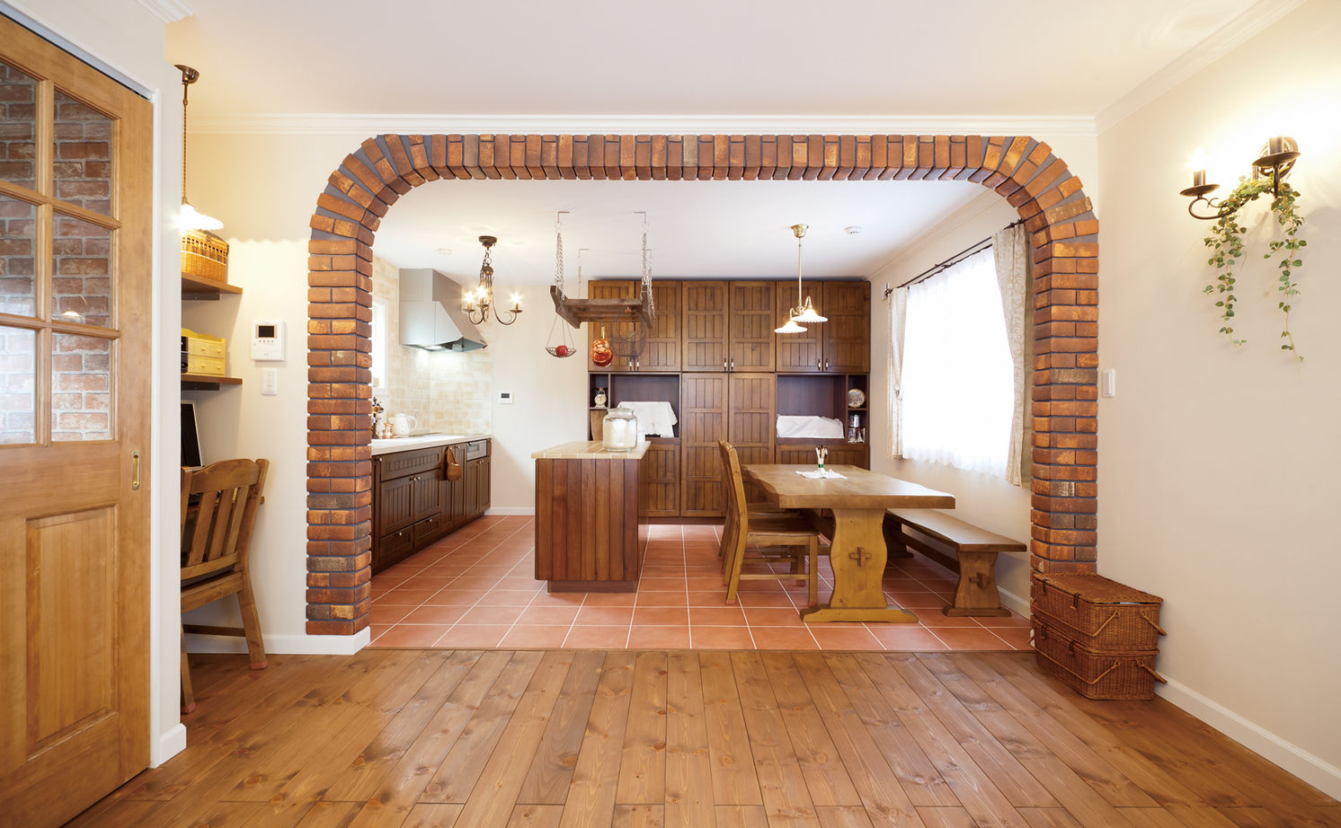 ロビンスジャパン 【1000万円台/狭小地】狭小地に憧れの輸入住宅！低予算でゆとりの3階建てを東京での建築実例画像2