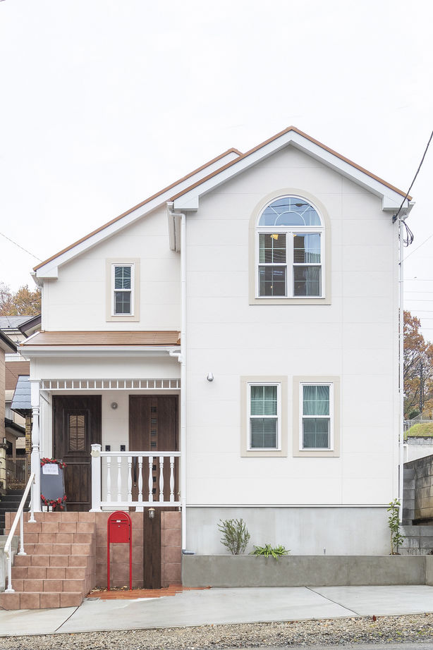 ロビンスジャパン 【1186万円/26.5坪/店舗併用/間取り図公開】輸入住宅で叶えた「自宅でレストラン開業」の夢の建築実例画像2