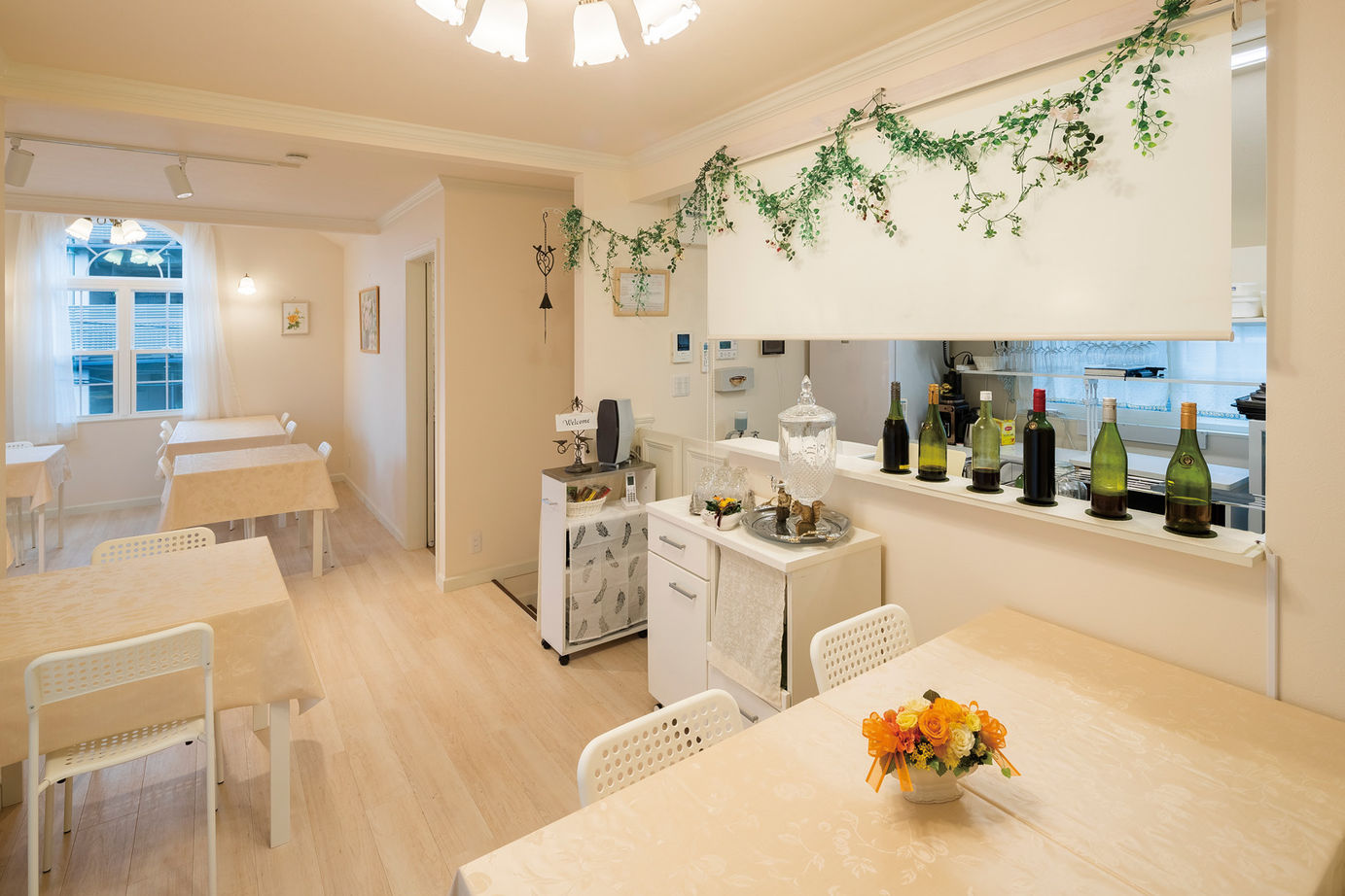 ロビンスジャパン 【1186万円/26.5坪/店舗併用/間取り図公開】輸入住宅で叶えた「自宅でレストラン開業」の夢の建築実例画像3