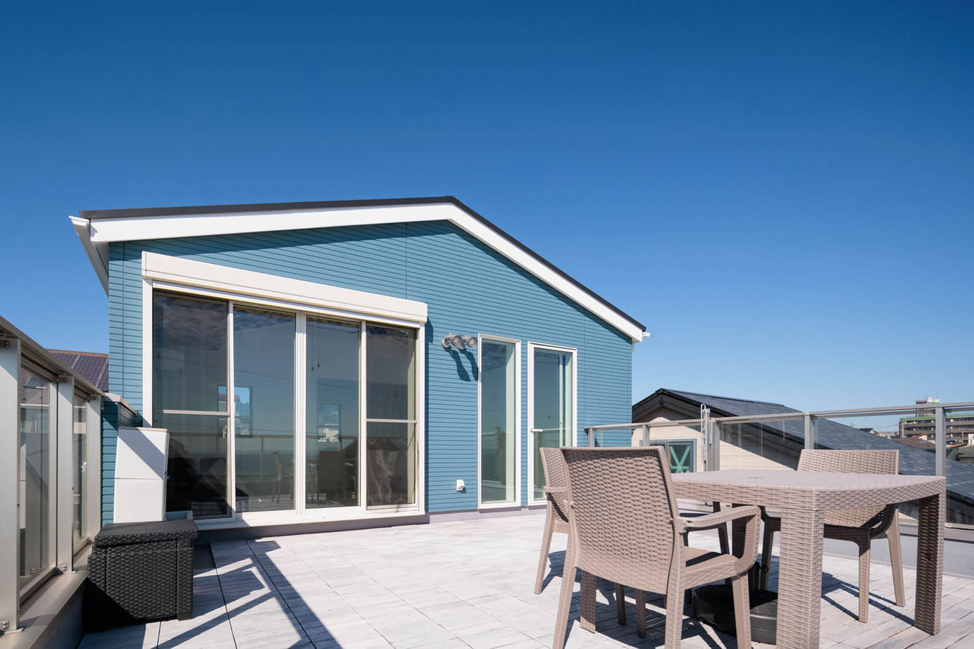 ロビンスジャパン 【2000万円台/39.3坪/屋上バルコニー/間取り図公開】毎日がリゾートライフ！きらめく海を感じて暮らす家の建築実例画像11