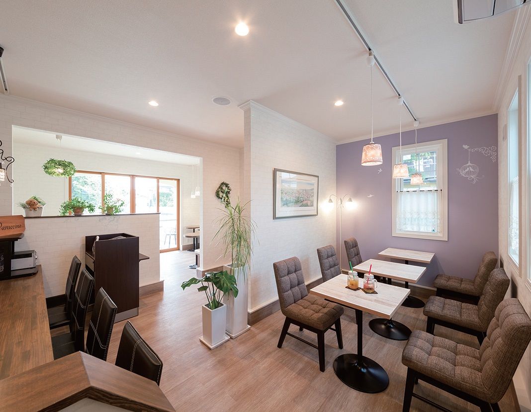 ロビンスジャパン 【1000万円台/間取図/店舗併用】カフェ兼住宅の夢叶う優美な外観の建築実例画像3