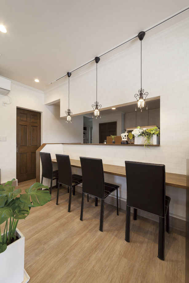 ロビンスジャパン 【1000万円台/間取図/店舗併用】カフェ兼住宅の夢叶う優美な外観の建築実例画像5