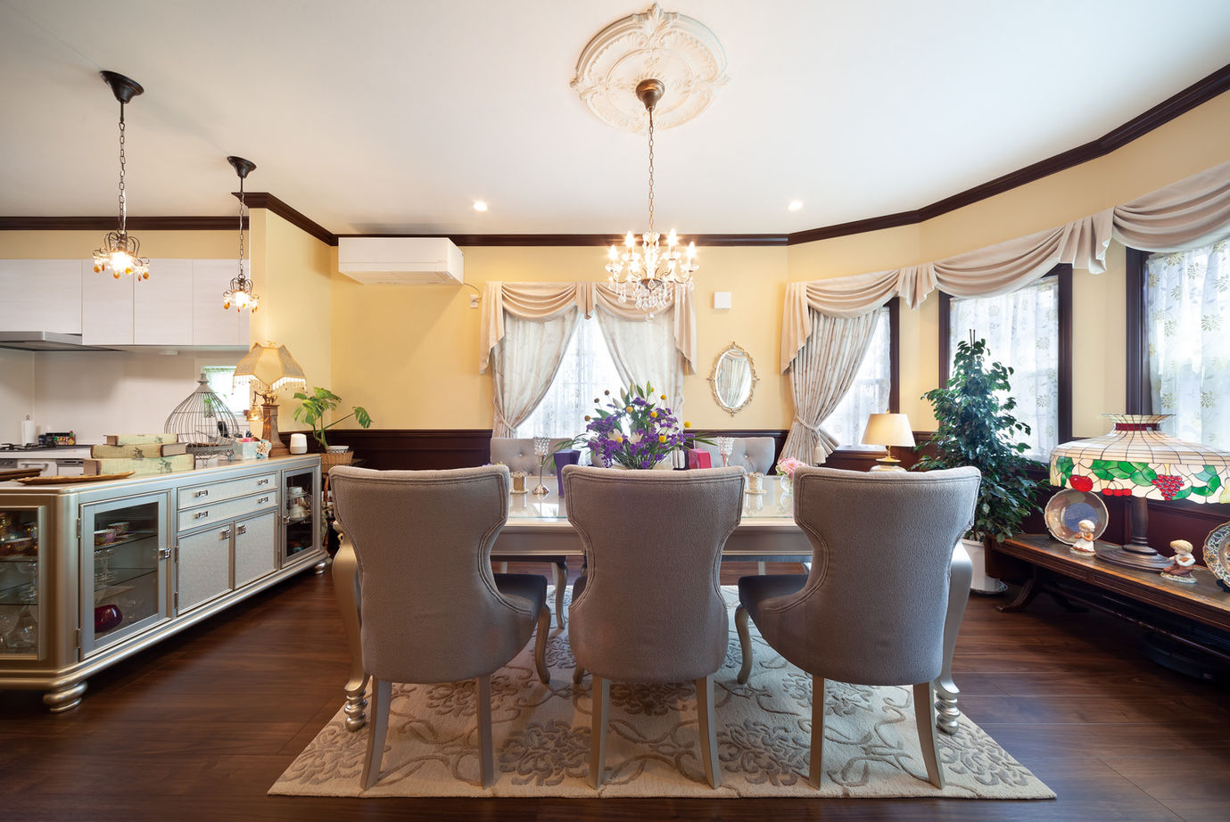 ロビンスジャパン 【2981万円/59.6坪/サーキュラー階段  /間取り図公開】人生を華やかに彩るクイーン・アン様式の邸宅の建築実例画像4