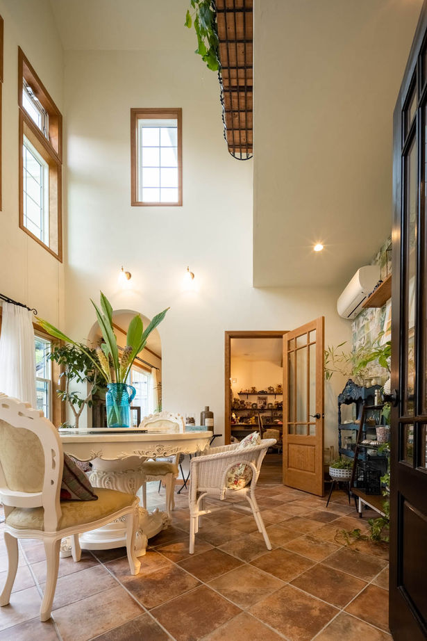 ロビンスジャパン ［輸入住宅/オフィス併用/建築家/間取り図公開］ブローニュの森の貴婦人をイメージしたエレガントな邸宅の建築実例画像15