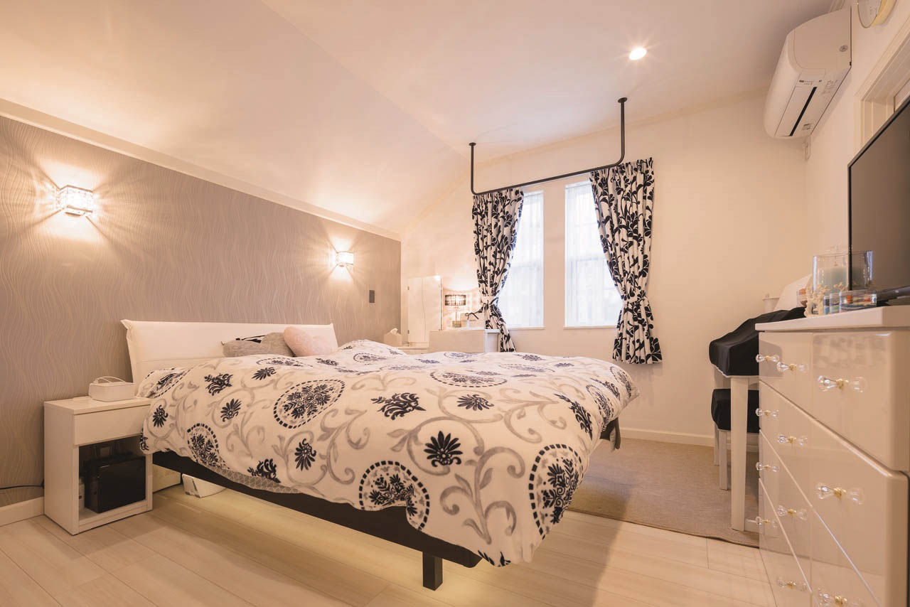 ロビンスジャパン 【2000万円台/36坪/店舗併用/間取り図公開】パノラマウインドウが目を惹くネイルサロン併設の輸入住宅の建築実例画像9