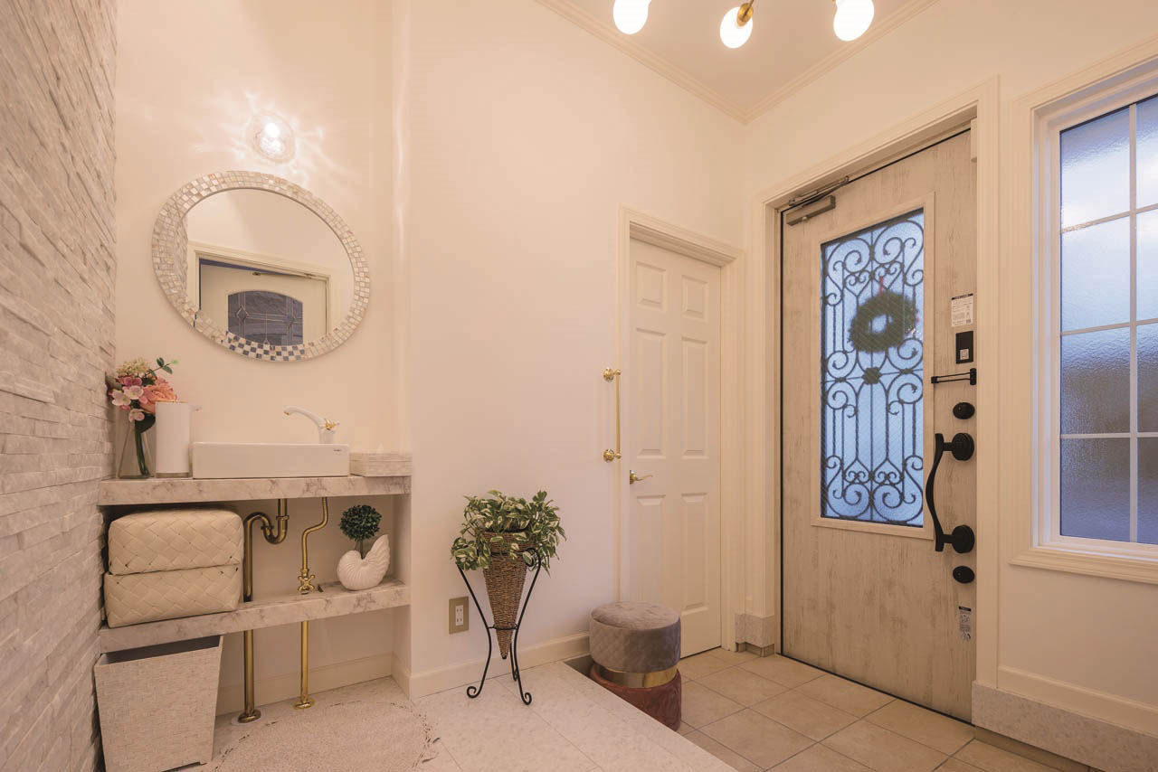 ロビンスジャパン 【2000万円台/36坪/店舗併用/間取り図公開】パノラマウインドウが目を惹くネイルサロン併設の輸入住宅の建築実例画像10