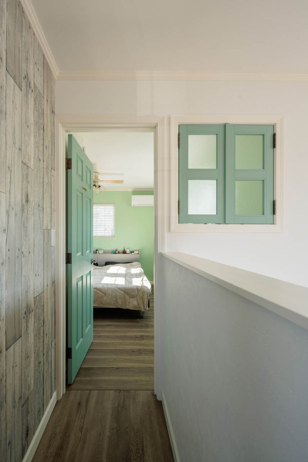 ロビンスジャパン 【1000万円台/25坪/アメリカ住宅/間取り図公開】カバードポーチとバイクガレージと遊び心を楽しむ家の建築実例画像7