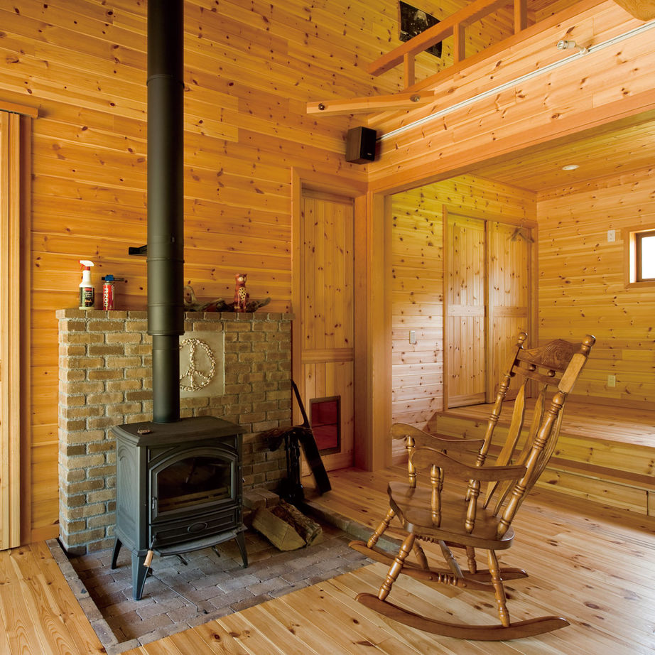 大政建築 【平屋/1000万円台/30坪台】自然な木目が心を癒す、開放的で味のある佇まいの平屋。住み良い間取りの平屋の建築実例画像2