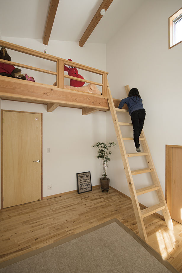 大政建築 【2000万円台/40坪台/理想の間取り/ガレージ/駐車2台可】自然に溶け込む、アウトドアライフを楽しむ住まいの建築実例画像15