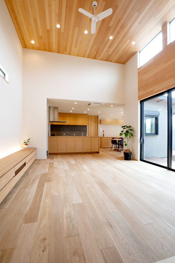 大政建築 【岐阜市/中庭/ビルトインガレージ/間取り図】手仕事感のある造作家具も随所に。天然木のモダンスタイルの建築実例画像11