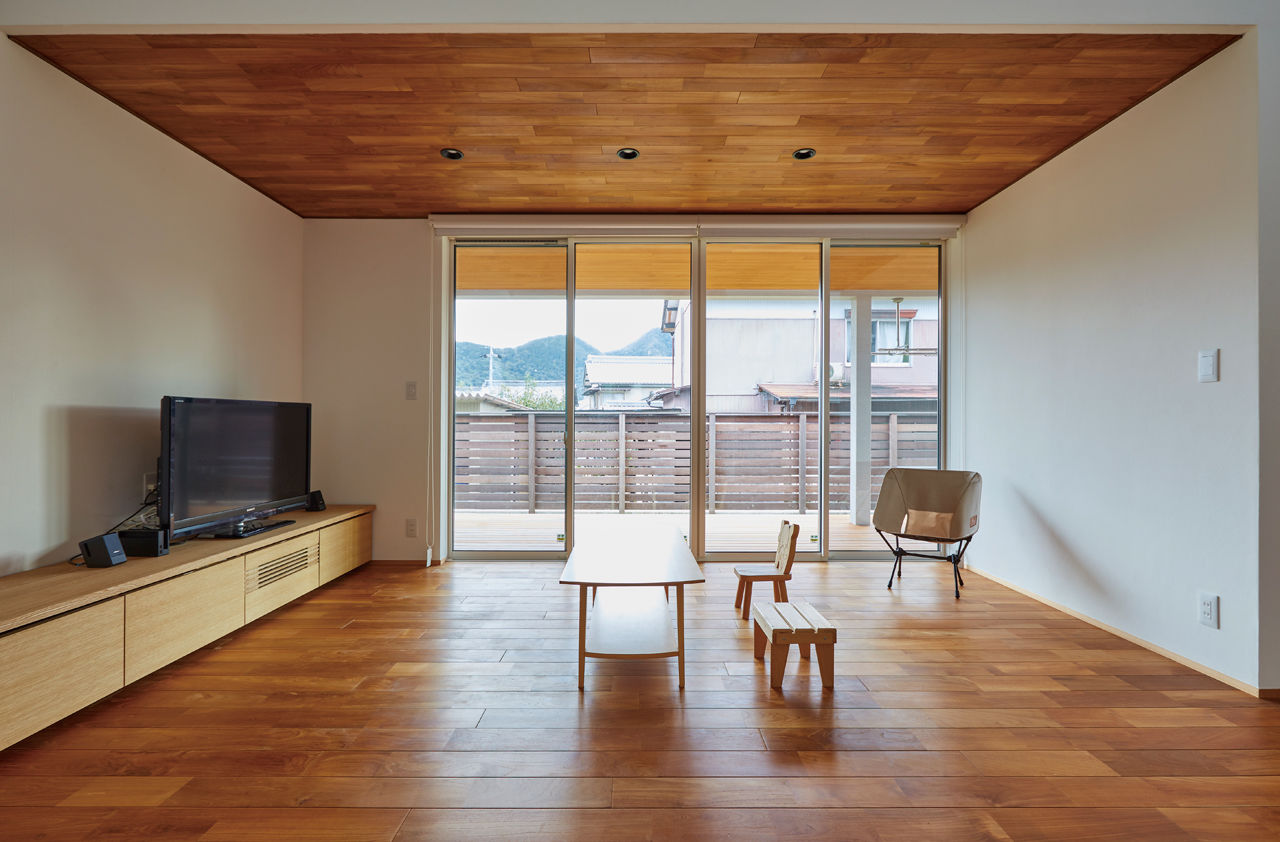 大政建築 【平屋/40坪台/理想の間取り】シンプルデザインの平屋。塗り壁や無垢材の素材感を楽しむ、ゆとりある平屋の建築実例画像4