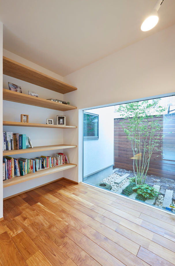 大政建築 【平屋/40坪台/理想の間取り】シンプルデザインの平屋。塗り壁や無垢材の素材感を楽しむ、ゆとりある平屋の建築実例画像8