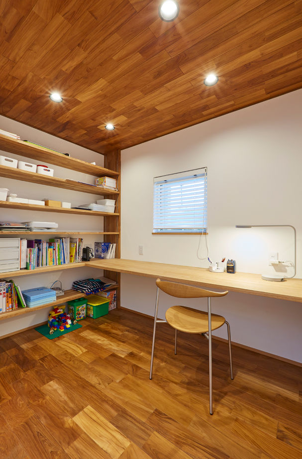 大政建築 【平屋/40坪台/理想の間取り】シンプルデザインの平屋。塗り壁や無垢材の素材感を楽しむ、ゆとりある平屋の建築実例画像9