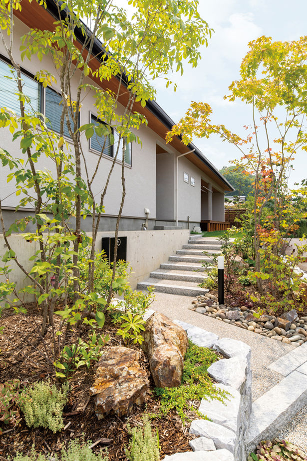 大政建築 【平屋/40坪台/理想の間取り】シンプルデザインの平屋。塗り壁や無垢材の素材感を楽しむ、ゆとりある平屋の建築実例画像10