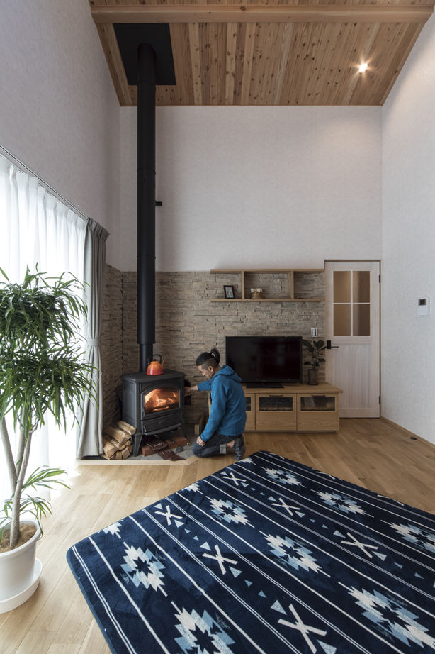 大政建築 【平屋/2000万円台/2LDK/吹き抜け/間取り図】薪ストーブに大きな外部ストレージ、趣味を満喫できる平屋の建築実例画像2