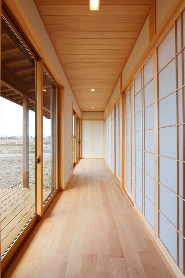 大政建築 【平屋/和モダン/理想の間取り】ゆとりある縁側やウッドデッキが心地よい、和の趣を感じる平屋の住まいの建築実例画像7