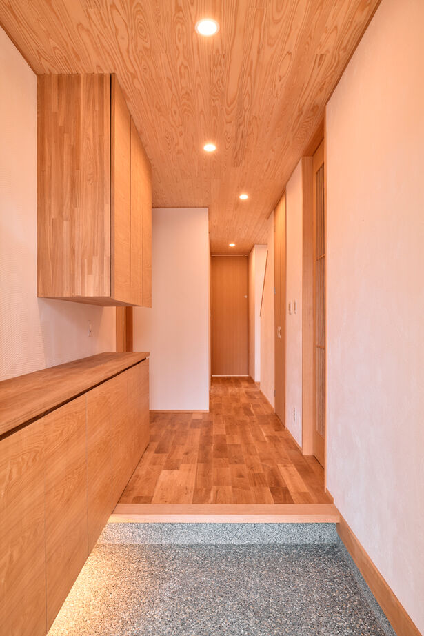 大政建築 【岐阜県/3000万円台/和モダン/ガレージ/間取図有】天然素材にこだわった、空気の違いを感じる和モダンな家の建築実例画像13