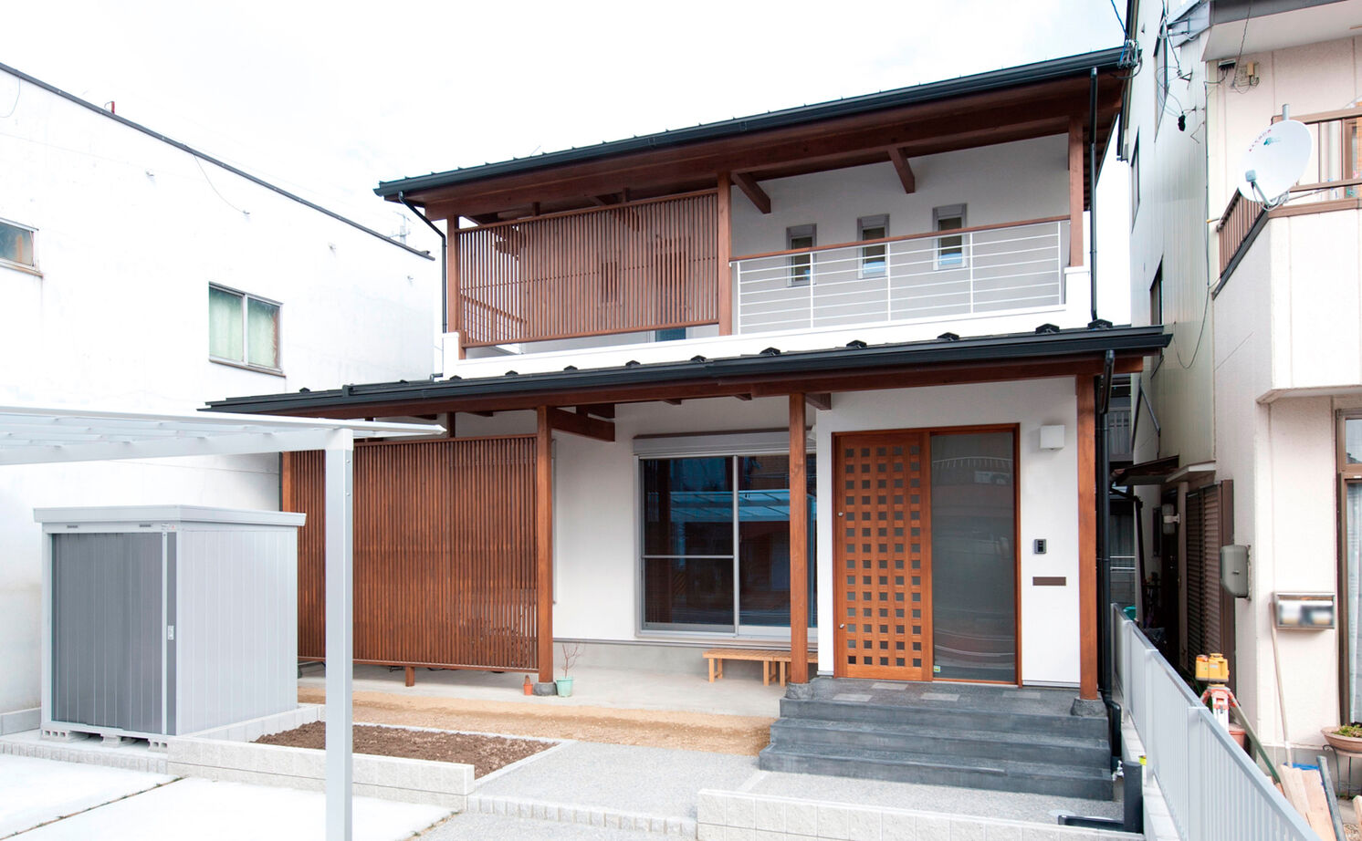 大政建築 【岐阜市｜小上がりの畳スペースが中心の間取り】リビングは不要！畳スペースが家族だんらんの場所の建築実例画像1