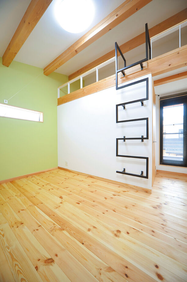 大政建築 【岐阜市/30坪/変形地を活かした間取り】角地×変形地に映えるログハウスのようなコンパクトハウスの建築実例画像6