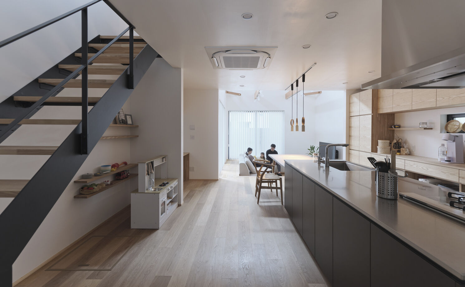 大政建築 【愛知県/和モダン/自然素材】住宅地で素材感と開放感を楽しむ、無垢材や漆喰の質感が際立つ和モダンな家の建築実例画像3