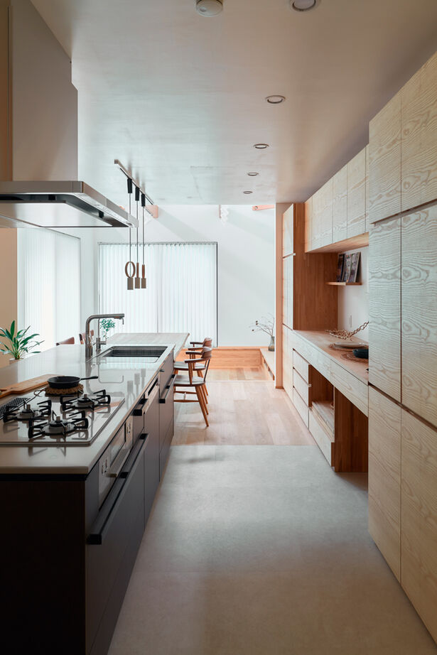 大政建築 【愛知県/和モダン/自然素材】住宅地で素材感と開放感を楽しむ、無垢材や漆喰の質感が際立つ和モダンな家の建築実例画像5