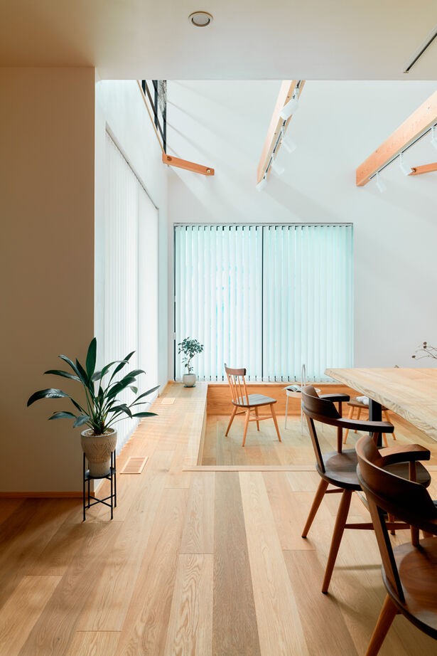 大政建築 【愛知県/和モダン/自然素材】住宅地で素材感と開放感を楽しむ、無垢材や漆喰の質感が際立つ和モダンな家の建築実例画像6