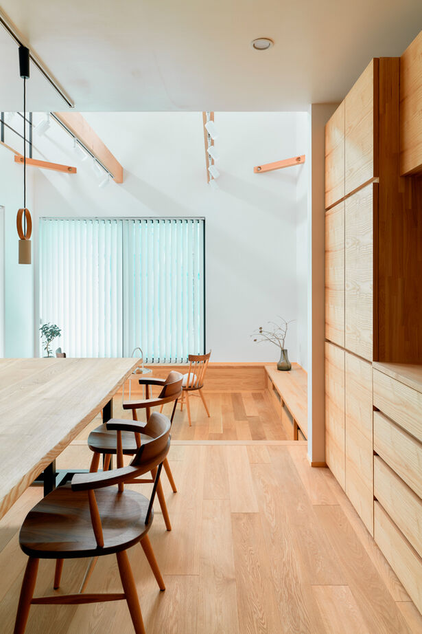 大政建築 【愛知県/和モダン/自然素材】住宅地で素材感と開放感を楽しむ、無垢材や漆喰の質感が際立つ和モダンな家の建築実例画像8