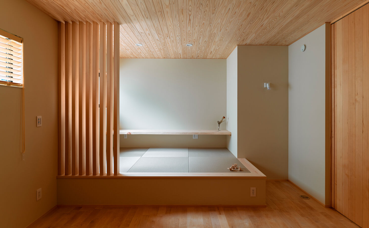 大政建築 【愛知県/和モダン/自然素材】住宅地で素材感と開放感を楽しむ、無垢材や漆喰の質感が際立つ和モダンな家の建築実例画像13