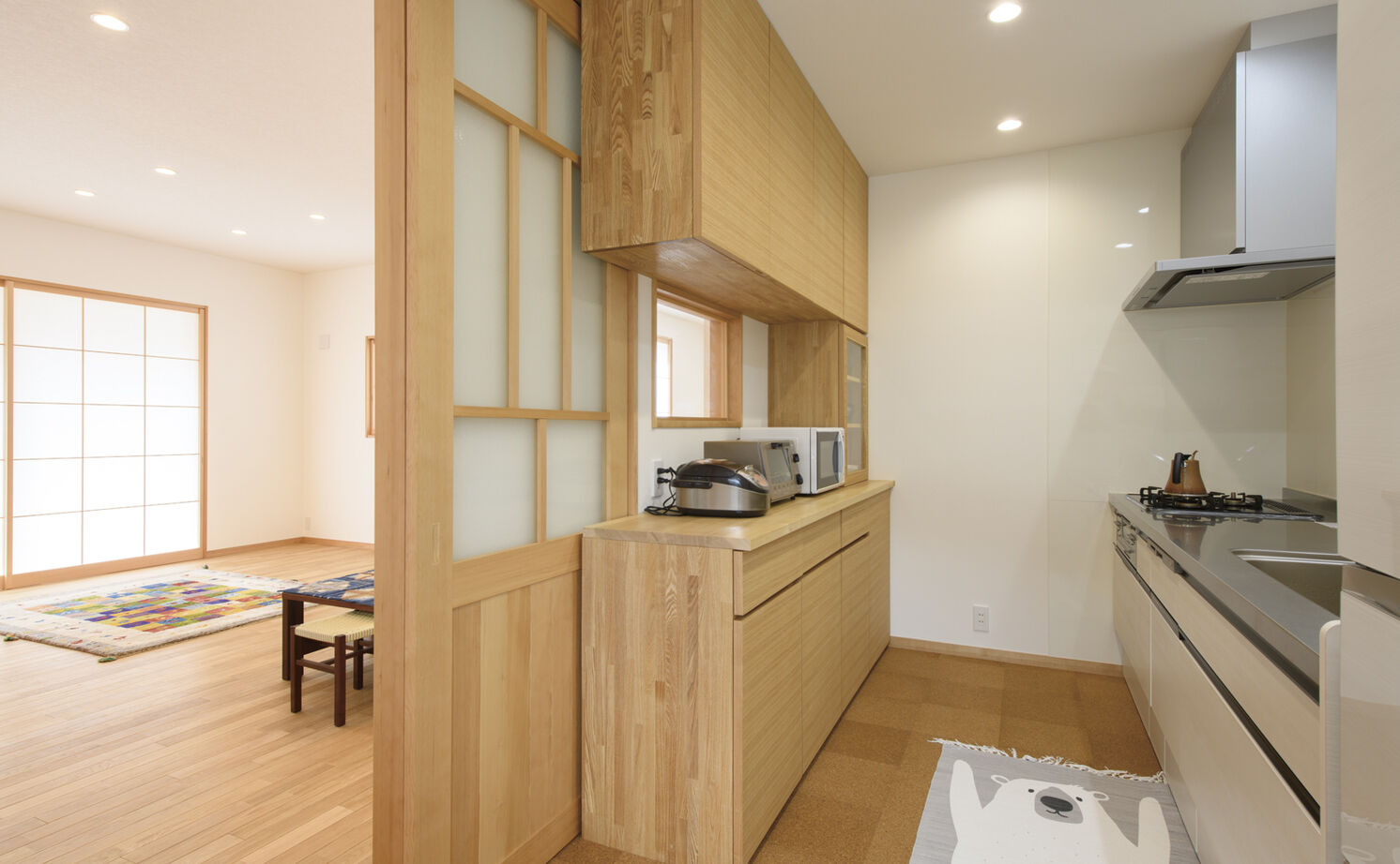 大政建築 【三重/2000万円台/平屋/和モダン/30坪台】木の温もりと職人の手仕事が活きた、アトリエのある平屋の住まいの建築実例画像5