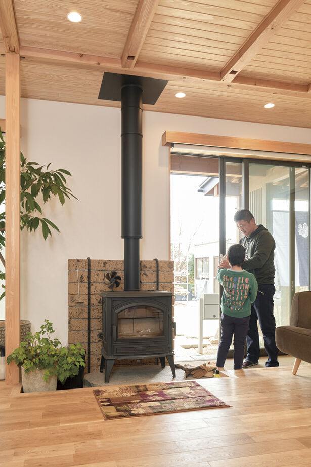 大政建築 【愛知県/3000万円台/薪ストーブ/間取図有】旅館のような非日常感を楽しむ、木や土の素材感が活きた住まいの建築実例画像4