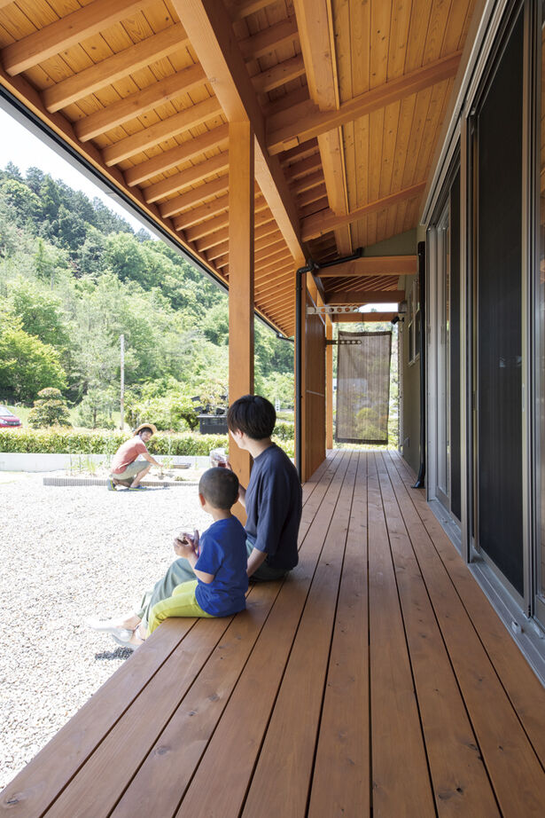 大政建築 【岐阜県/2000万円台/和モダン/間取図有】縁側をアウトドアリビングに。木の素材感と和の趣あふれる家の建築実例画像1