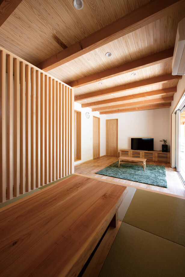 大政建築 【岐阜県/2000万円台/和モダン/間取図有】縁側をアウトドアリビングに。木の素材感と和の趣あふれる家の建築実例画像6