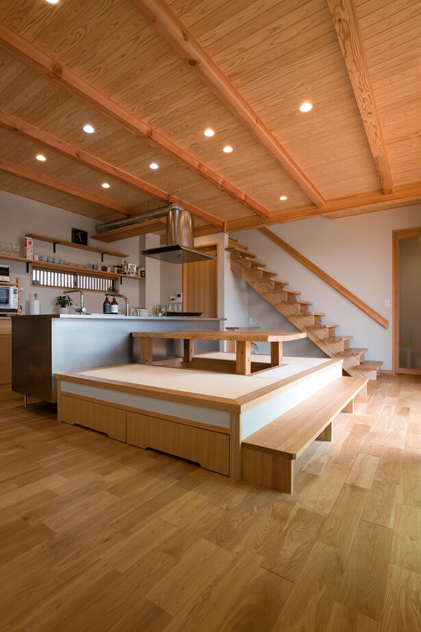 大政建築 【愛知県/2000万円台/和モダン/間取図有】吹抜けリビングや畳ダイニングが楽しい和モダンな住まいの建築実例画像3