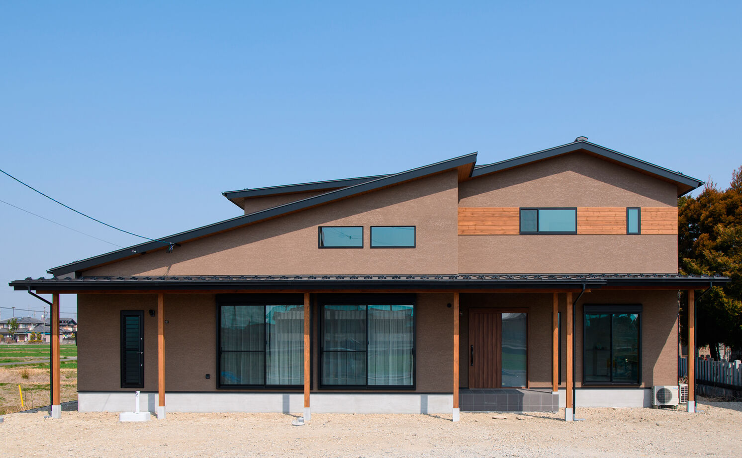 大政建築 【岐阜県/3000万円台/和モダン/間取図有】畳リビング＆勾配天井が心地よい大空間LDK。快適な家事動線も実現の建築実例画像1