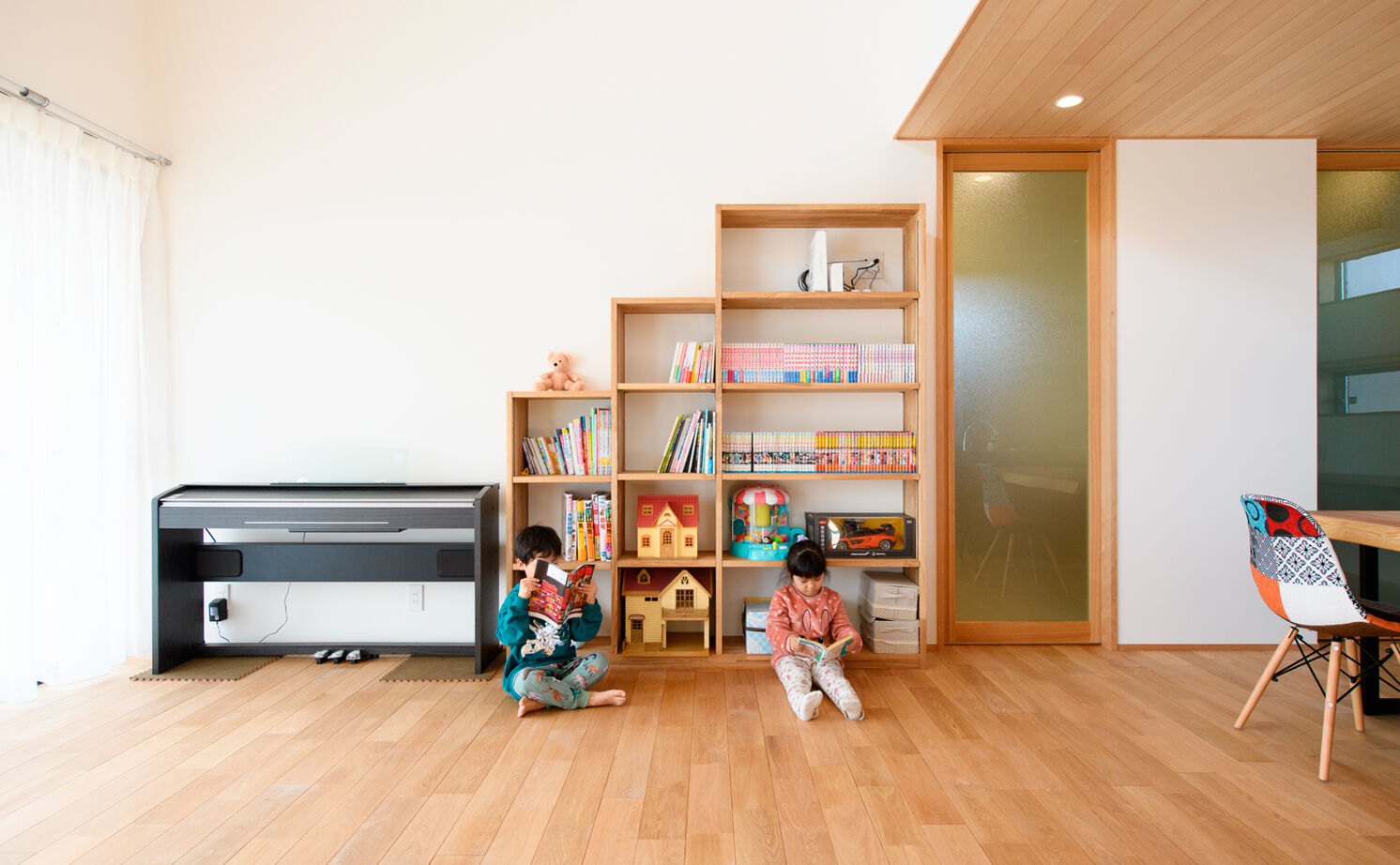 大政建築 【岐阜県/3000万円台/和モダン/間取図有】畳リビング＆勾配天井が心地よい大空間LDK。快適な家事動線も実現の建築実例画像8