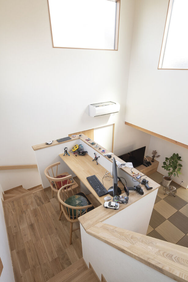 大政建築 【岐阜県/和モダン/スキップフロア】空間を立体的に活用。住宅地の細長い土地でも明るく開放的な室内を実現の建築実例画像6