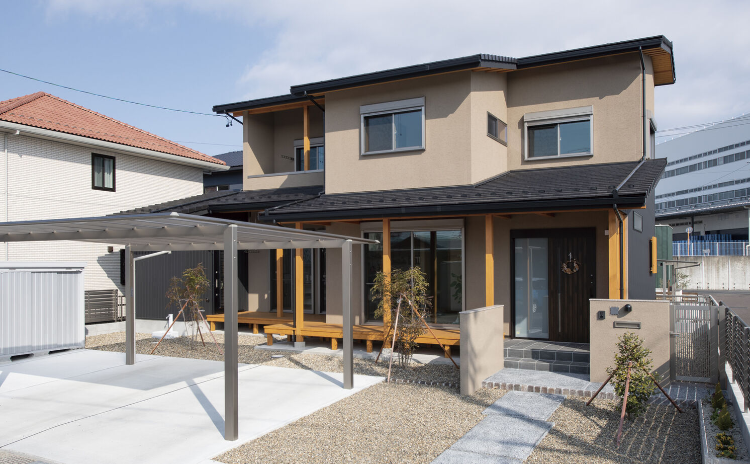 大政建築 【岐阜県/和モダン/造作家具/間取図有】家具や建具も自分たちでデザイン。「木」が引き立つ和モダンな家の建築実例画像2