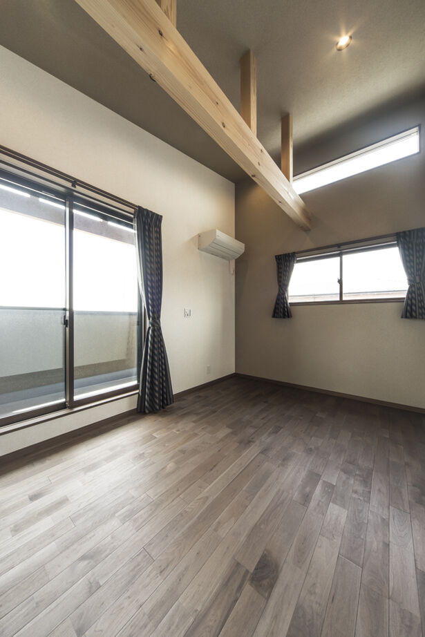 大政建築 【岐阜県/2000万円台/和モダン/間取図有】素材感豊かな造作家具が馴染む、古民家のような趣ある住まいの建築実例画像9